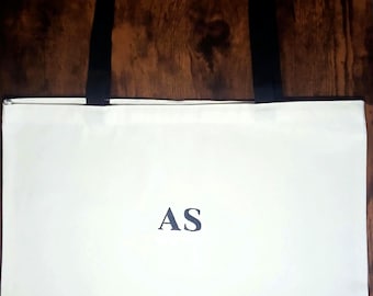 Bolsa de mano con monograma bordado personalizado