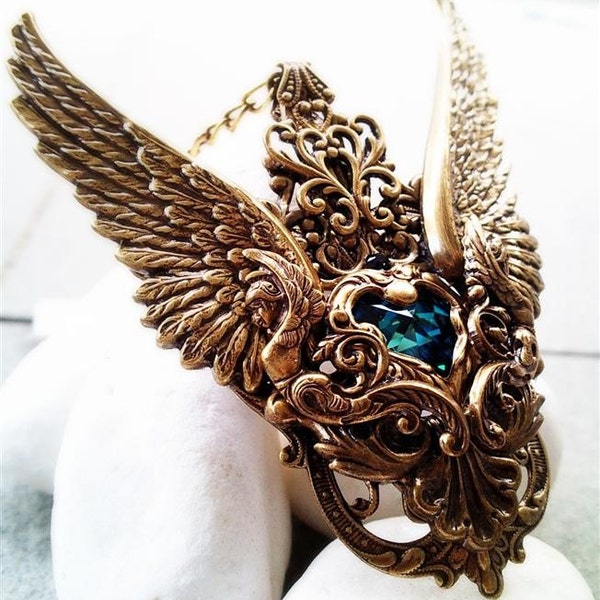 Valkyrie - Aged brass filigree pendant - Fantasy mythology inspired jewelry - Vintage victorian steampunk gothic style - Made with Swarovski crystals from Swarovski ELEMENTS -