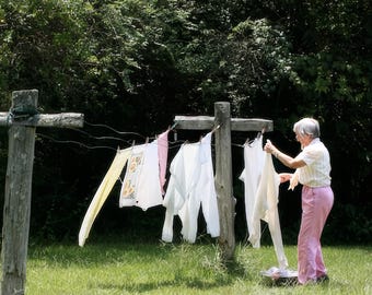 Mom Hanging Laundry on Clothesline – Carolina Farm Life – Rustic Wall Decor – Mother's Day Gift