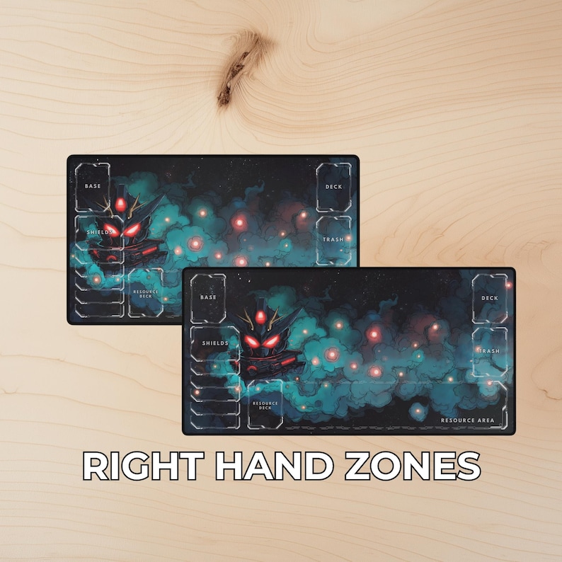 Puede incluir: Dos tapetes de juego rectangulares con un fondo oscuro que presenta una ilustraci&oacute;n roja y verde azulado de una cara rob&oacute;tica y elementos celestiales. Los tapetes est&aacute;n etiquetados con zonas de juego. El texto "RIGHT HAND ZONES" est&aacute; en la parte inferior.