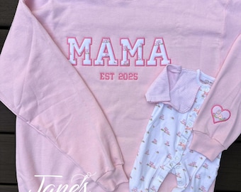 Ricamo personalizzato sulla manica per felpa MAMA e DAD