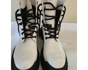 White Combat Boots Black Contrast Lug Sole Lace Up High Top Women's Size 7