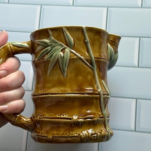 Jarra de cerámica vintage con forma de bambú, esmaltada, de los años 80.