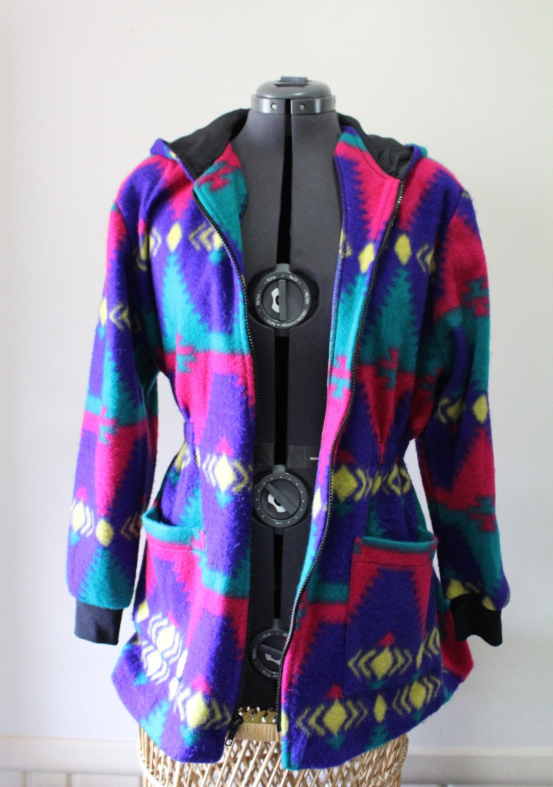 Vintage Biacci Full Zip Hooded Aztec Fleece Jacket Size