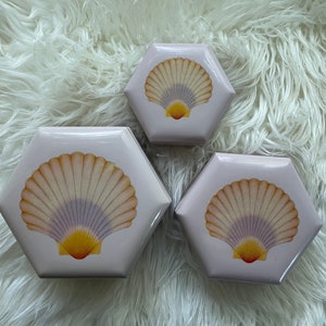 Vintage Set of Seashell Pattern Lacquerware Hexagon Shaped Nesting Boxes 1980s
