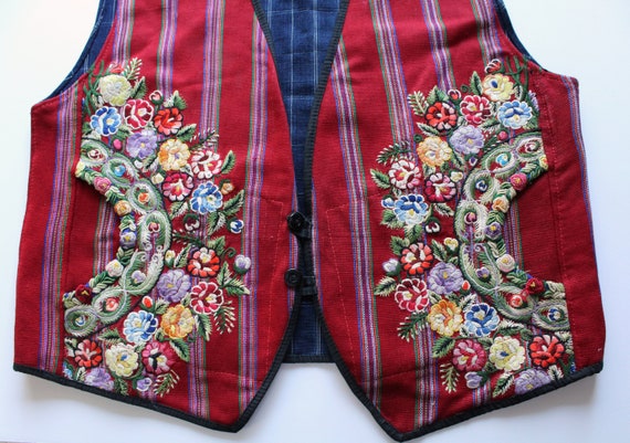 Vintage Guatemalan dress dark pink 1970/'s hand embroidered medium