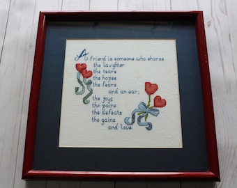 Vintage enmarcado punto de cruz Un amigo es alguien que comparte pared colgante década de 1980