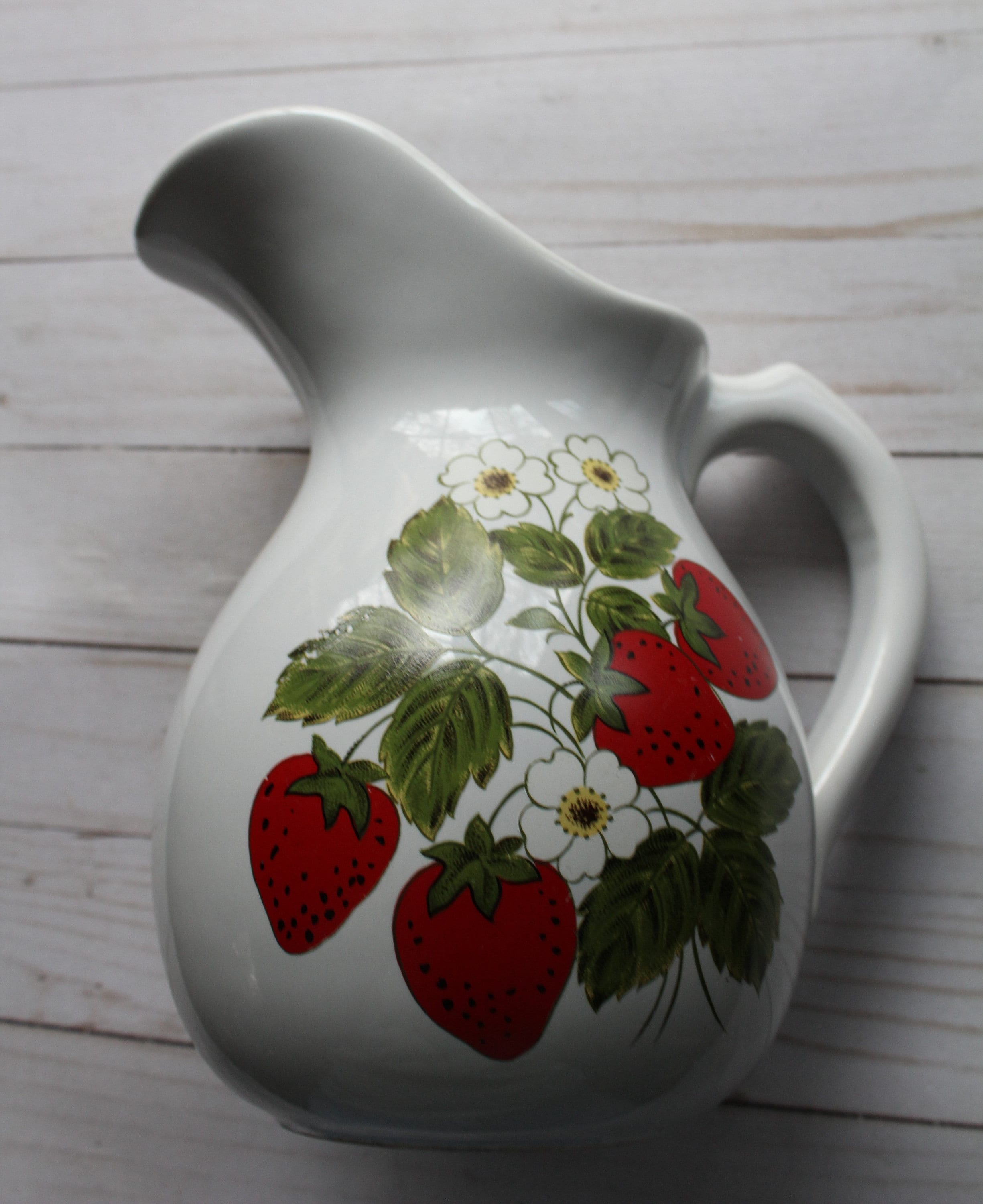 Vintage Mccoy 7527 Strawberry Pattern Pottery Drink Pitcher 1970s