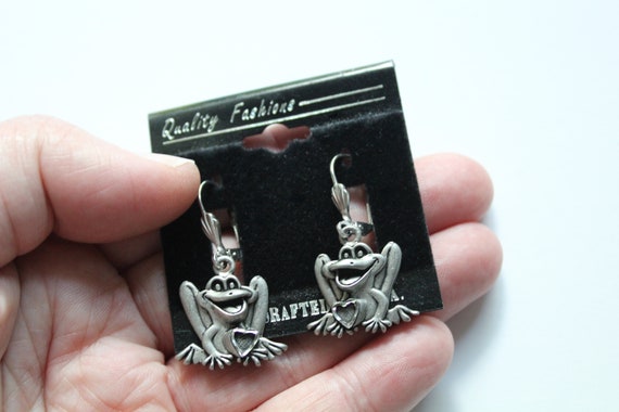Vintage Pewter Love Frog Necklace and Earring Jew… - image 4
