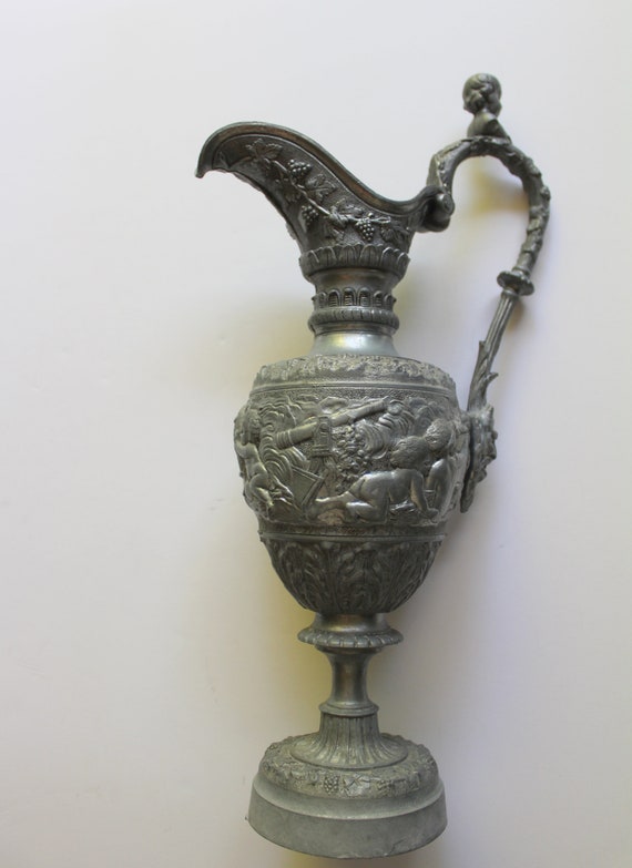 Vintage Antique Victorian Grecian Cast Spelter Metal Urn Pitcher -   Canada