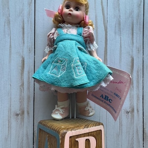 Vintage Madame Alexander Wendy leert haar ABC-pop met standaard 1993