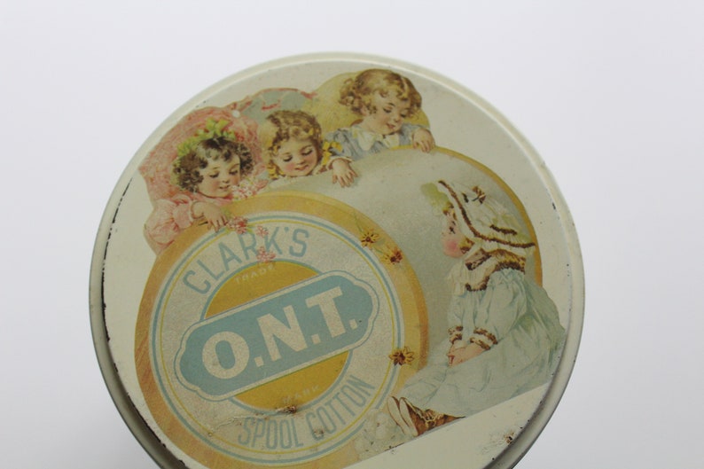 Vintage Round Metal Clark/'s ONT Spool Cotton Tin 1980s