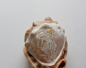 Vintage Victorian Woman Carved Conch Seashell 1960s