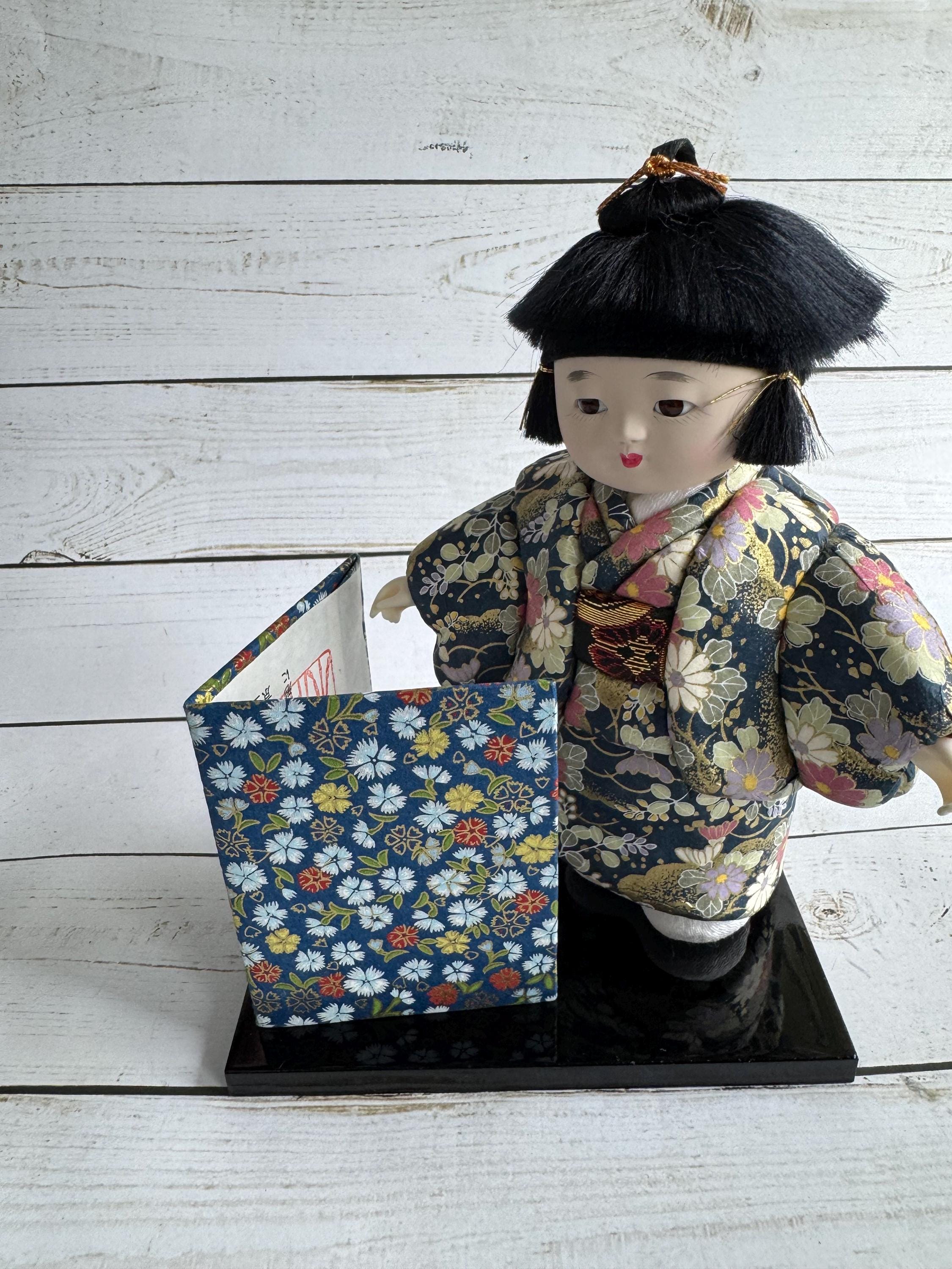 ヴィンテージ 市松人形 置物 漆器 スタンド付き 1980年代 - Etsy 日本