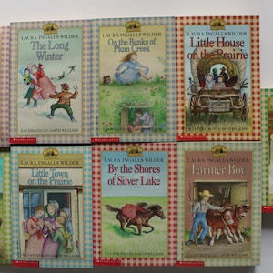 Vintage Laura Ingalls Wilder The Little House Paperback Book Box Set 1980s