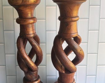 Paire d'énormes bougeoirs en bois torsadé vintage des années 1970