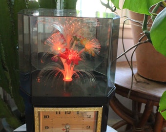 Vintage Tabletop Telefonica Fiber Optic Rotating Flowers Lighted Lamp Night Light Quartz Clock 1980s