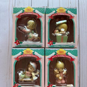 Vintage Set of 4 Precious Moments Collectible Christmas Ornaments 1995