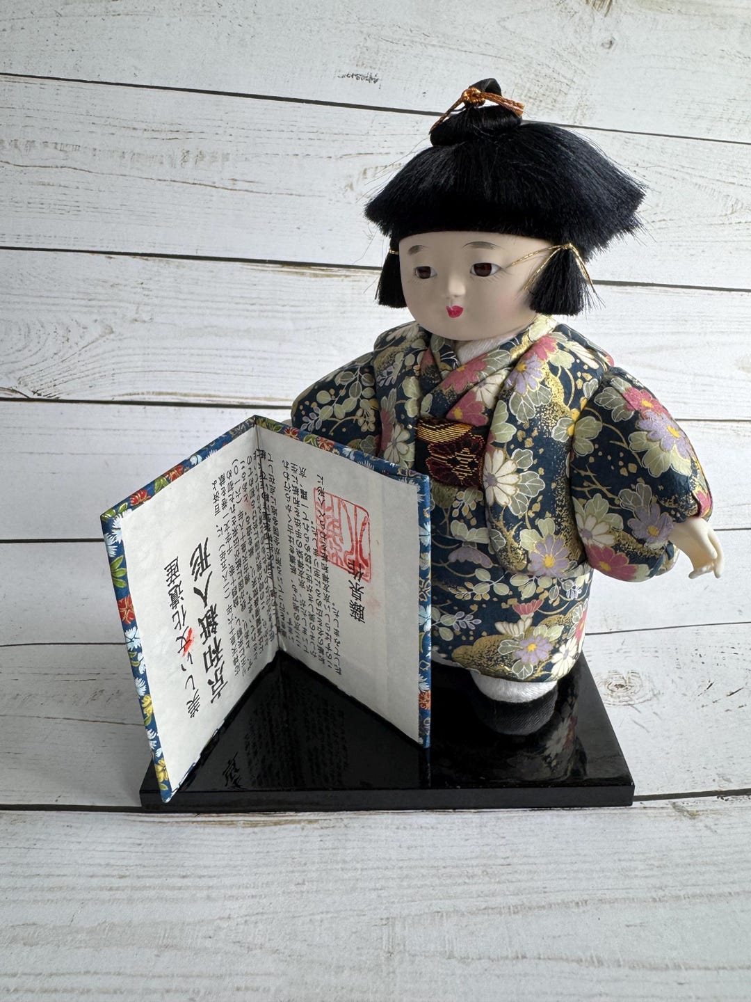 ヴィンテージ 市松人形 置物 漆器 スタンド付き 1980年代 - Etsy 日本