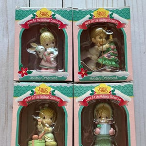 Vintage Set of 4 Precious Moments Collectible Christmas Ornaments 1995