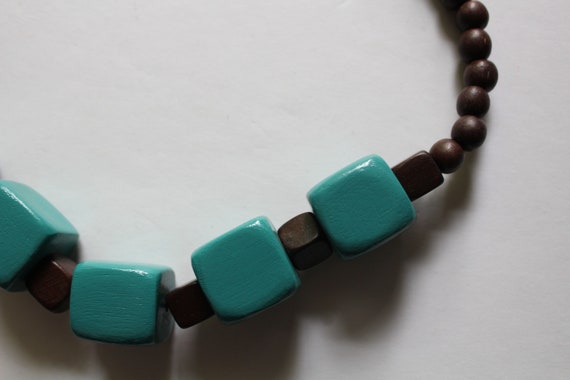 Vintage Chunky Wooden Blue Square Bead Necklace 1… - image 6