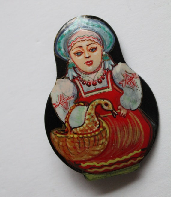 Vintage Hand Painted Russian Lacquer Wooden Lady … - image 4