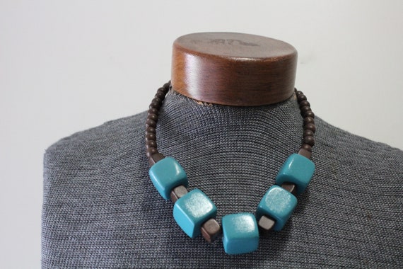 Vintage Chunky Wooden Blue Square Bead Necklace 1… - image 2