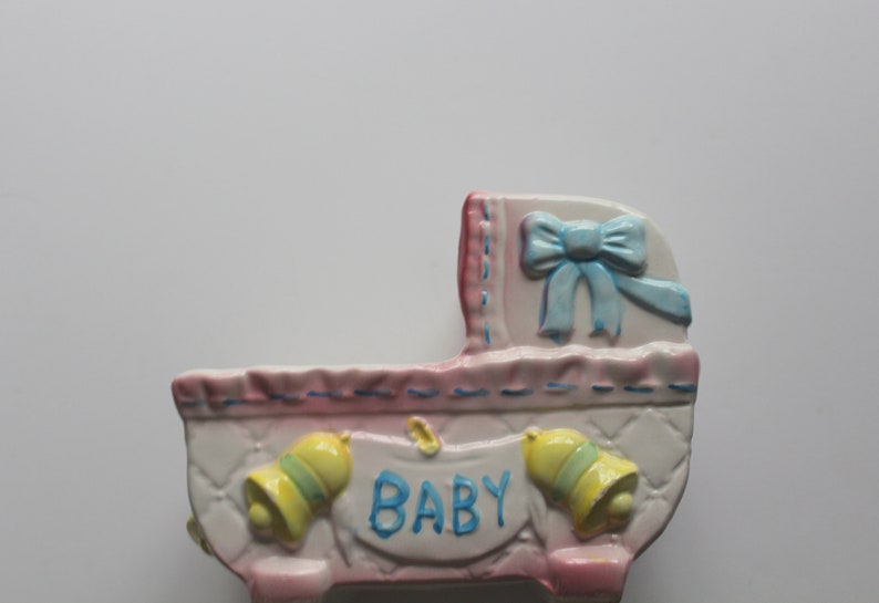 Vintage My-Neil Ceramic Bassinet Musical Planter Rock-A-Bye Baby 1985