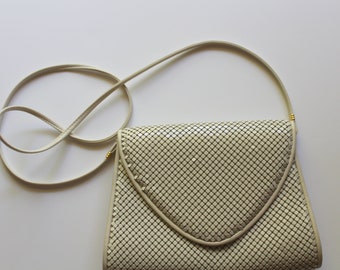 Vintage Whiting & Davis White Metal Mesh Clutch Bolso con correa para el hombro década de 1980