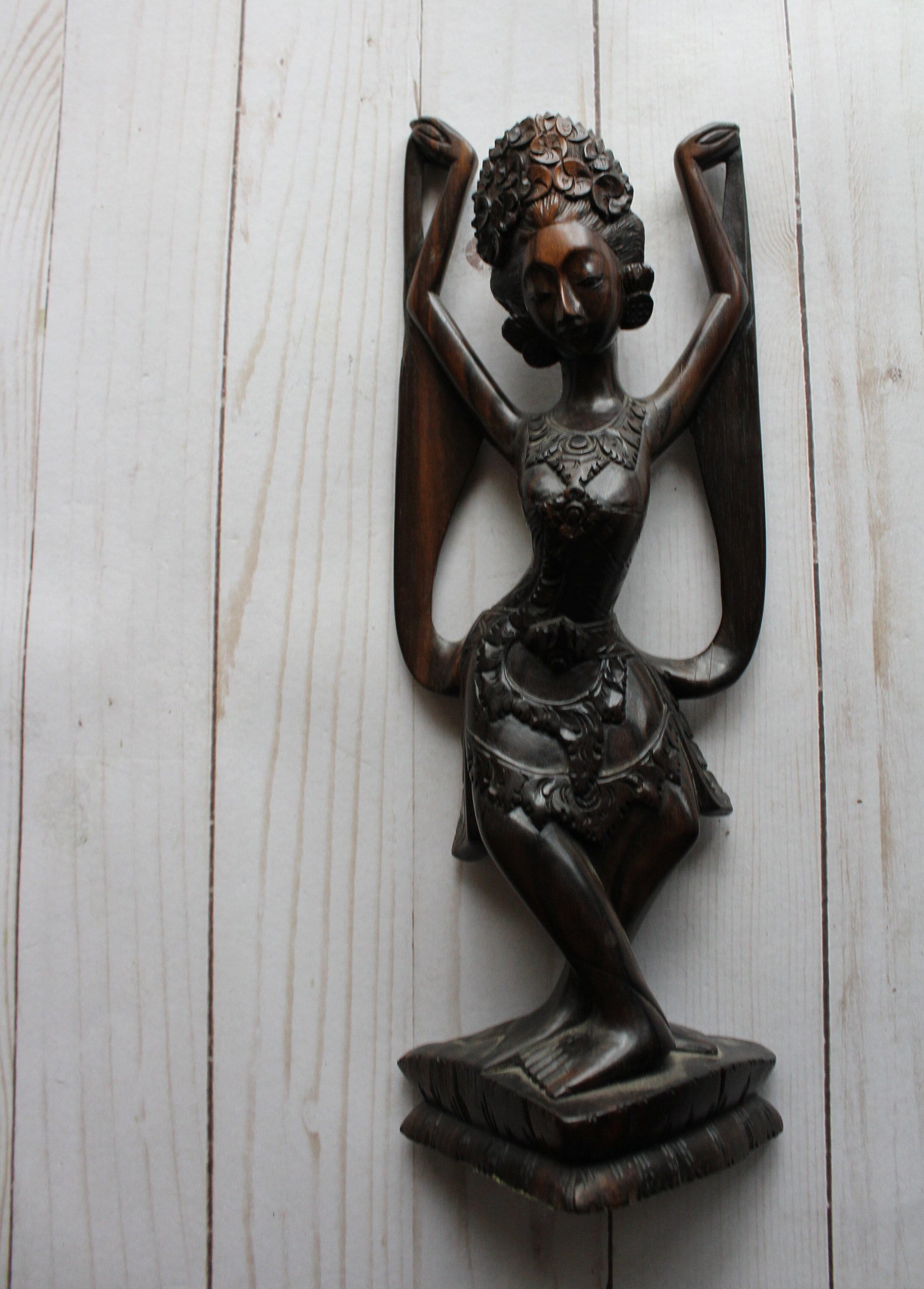 Ancienne Statuette en Bois sculpté, mythologie de BALI INDONÉSIE