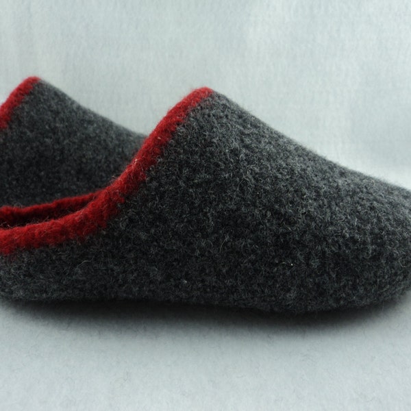 PDF Mens Scuff Slippers Felted Wool Knitting Pattern