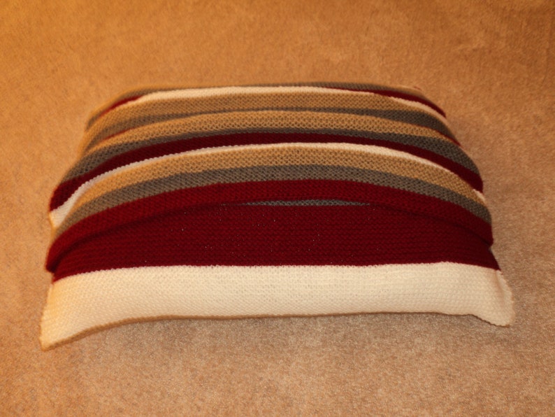 PDF Knit Pillow Pet Bed w/Blanket Pattern image 4