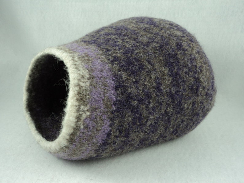 PDF Cat Cave Felted Wool Knitting Pattern image 1