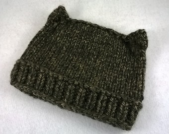 PDF Cat Hat knit pattern with ponytail opening