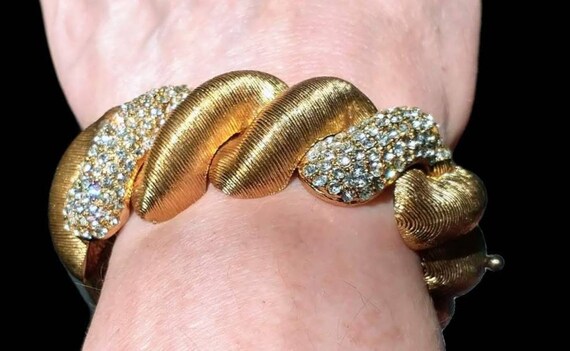 CASTLECLIFF Bold Twist Link Statement Bracelet, B… - image 4