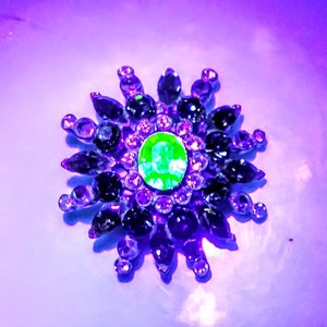 CORO Yellow Gold Rhinestone, Crystal, Sunburst, Starburst, Brooch, Pin Uranium, Blacklight Glow, Vasoline, Midcentury, MCM Vintage