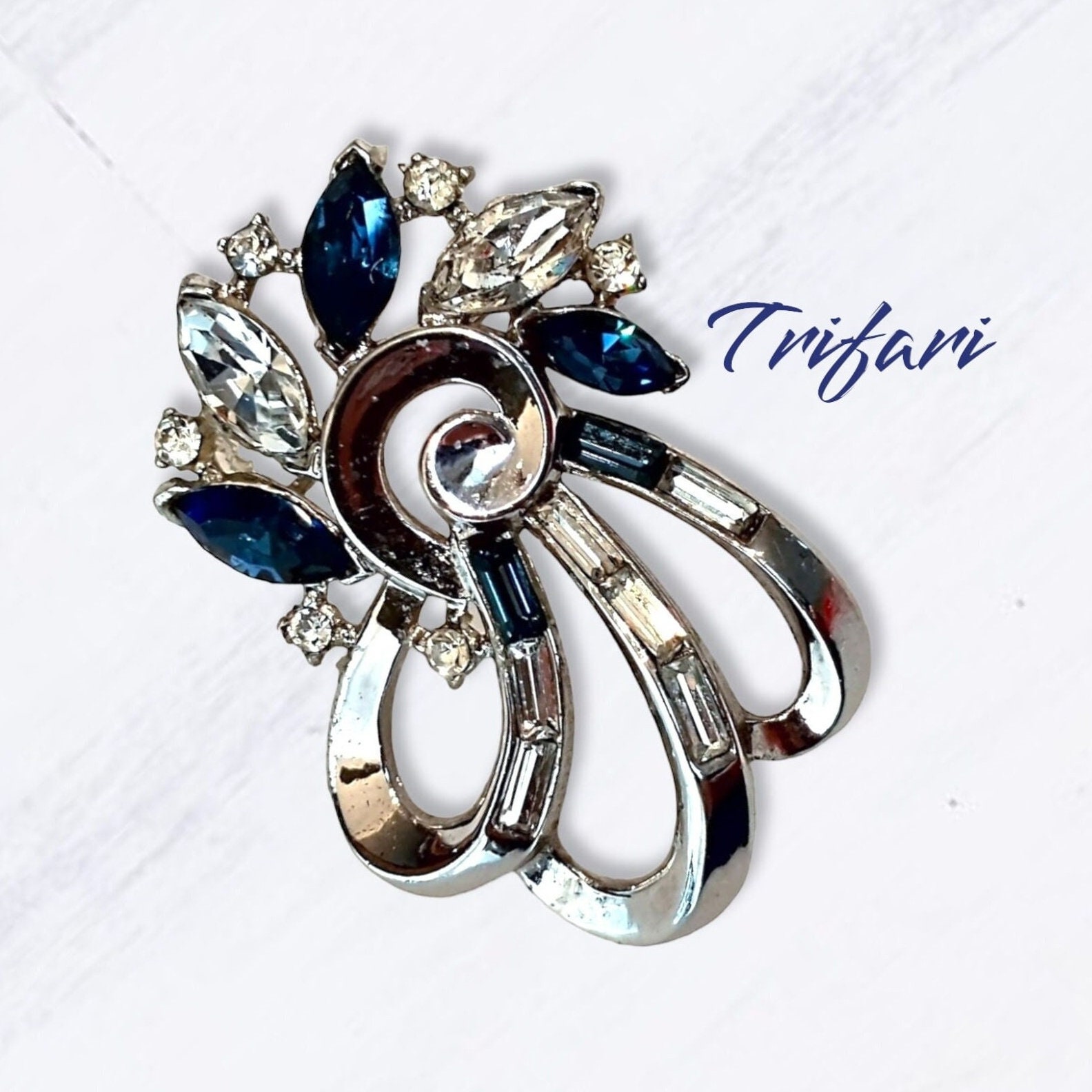 TRIFARI クラウン トリファリ ブローチPAT PEND刻印 il_fullxfull.5136616017_9qzw.jpg