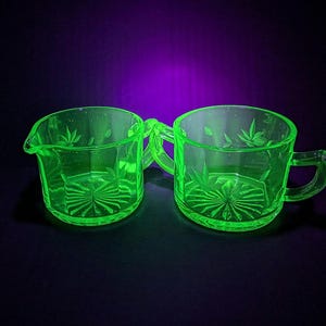 Uranium U.S. Glass Co、シュガーボウル＆クリーマーセット、エレガントなデプレッションウェア、アンティーク、ヴィンテージ、ヴァセリン