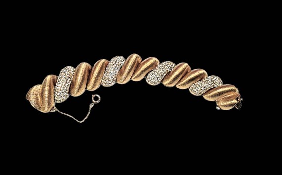 CASTLECLIFF Bold Twist Link Statement Bracelet, B… - image 3