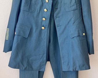 Uniforme de gala de cabo del ejército de Normandía de la Segunda Guerra Mundial, década de 1940.