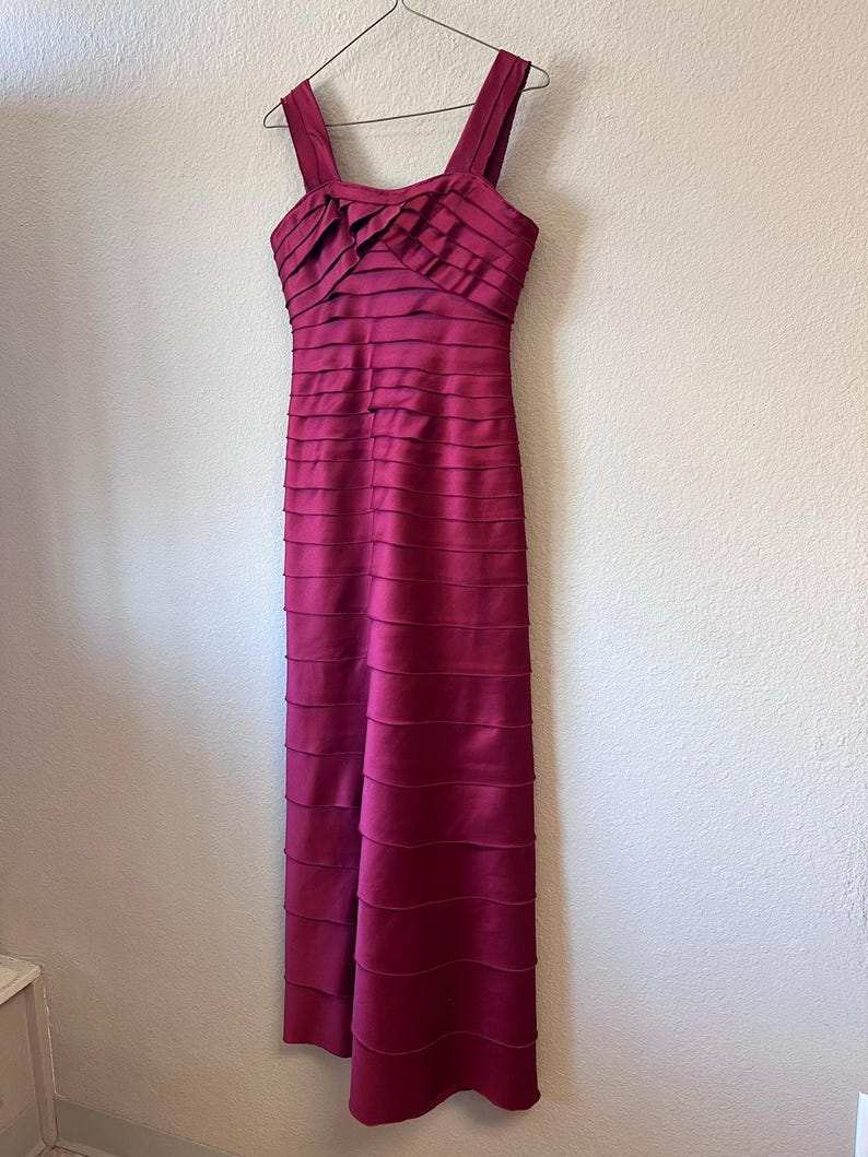 BCBG Max Azria 90s Y2K red layered formal prom dress size S image 2