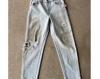 Vintage 1990's distressed grunge destroyed Levi 550 red tab jeans size 29x30