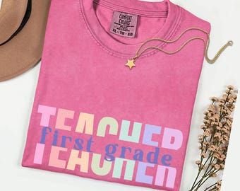 Leraarshirt eerste klas | Cadeau leraar waardering, T-shirt met comfortkleuren, leraar basisschool, shirt eerste klas team, terug naar school