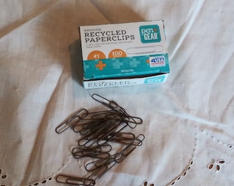 Rusted Paper Clips, Reqular Size. Vintage Junk Journal Embellishments (100 count)