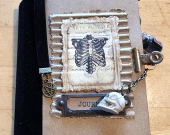 The Skelleton Halloween Junk Journal