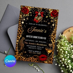 Peut inclure: Une invitation noire et dor&eacute;e avec une bordure l&eacute;opard, des roses rouges et le texte "10e anniversaire de Jennie". L'invitation comprend la date, le lieu et les informations RSVP. Un verre &agrave; cocktail et des l&egrave;vres rouges sont &eacute;galement pr&eacute;sents.