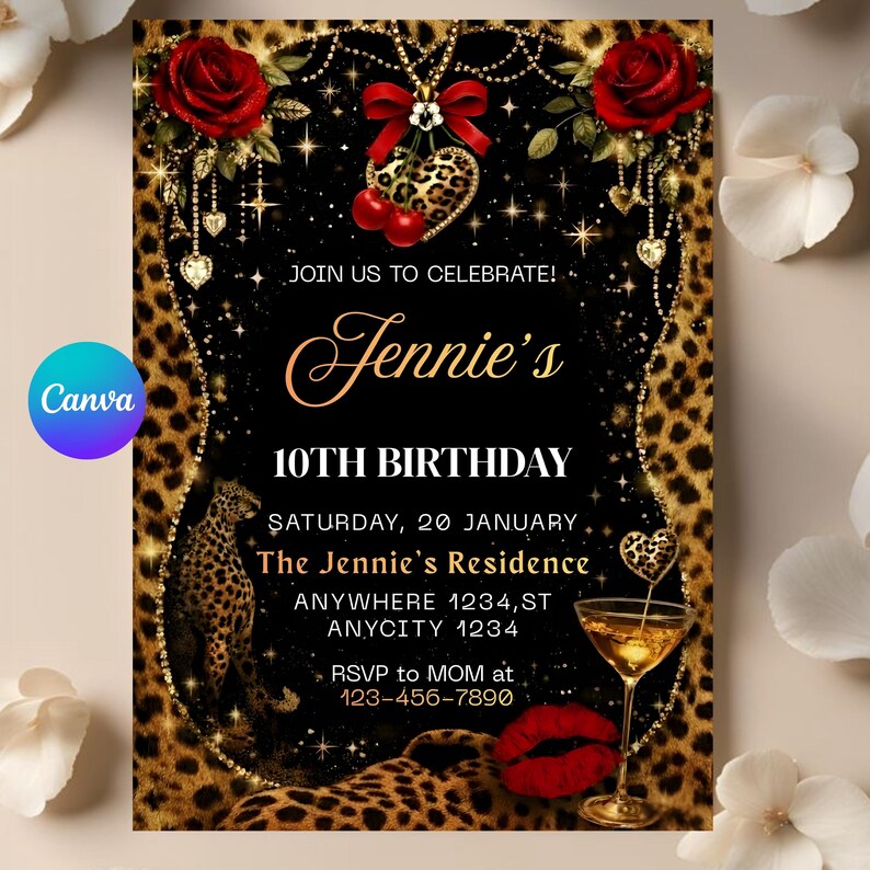 Peut inclure: Une invitation d'anniversaire avec un fond noir et une bordure &agrave; imprim&eacute; l&eacute;opard. L'invitation comprend le texte "10e anniversaire de Jennie" et des informations RSVP. Des &eacute;l&eacute;ments d&eacute;coratifs incluent des roses rouges, des cerises et un cocktail.