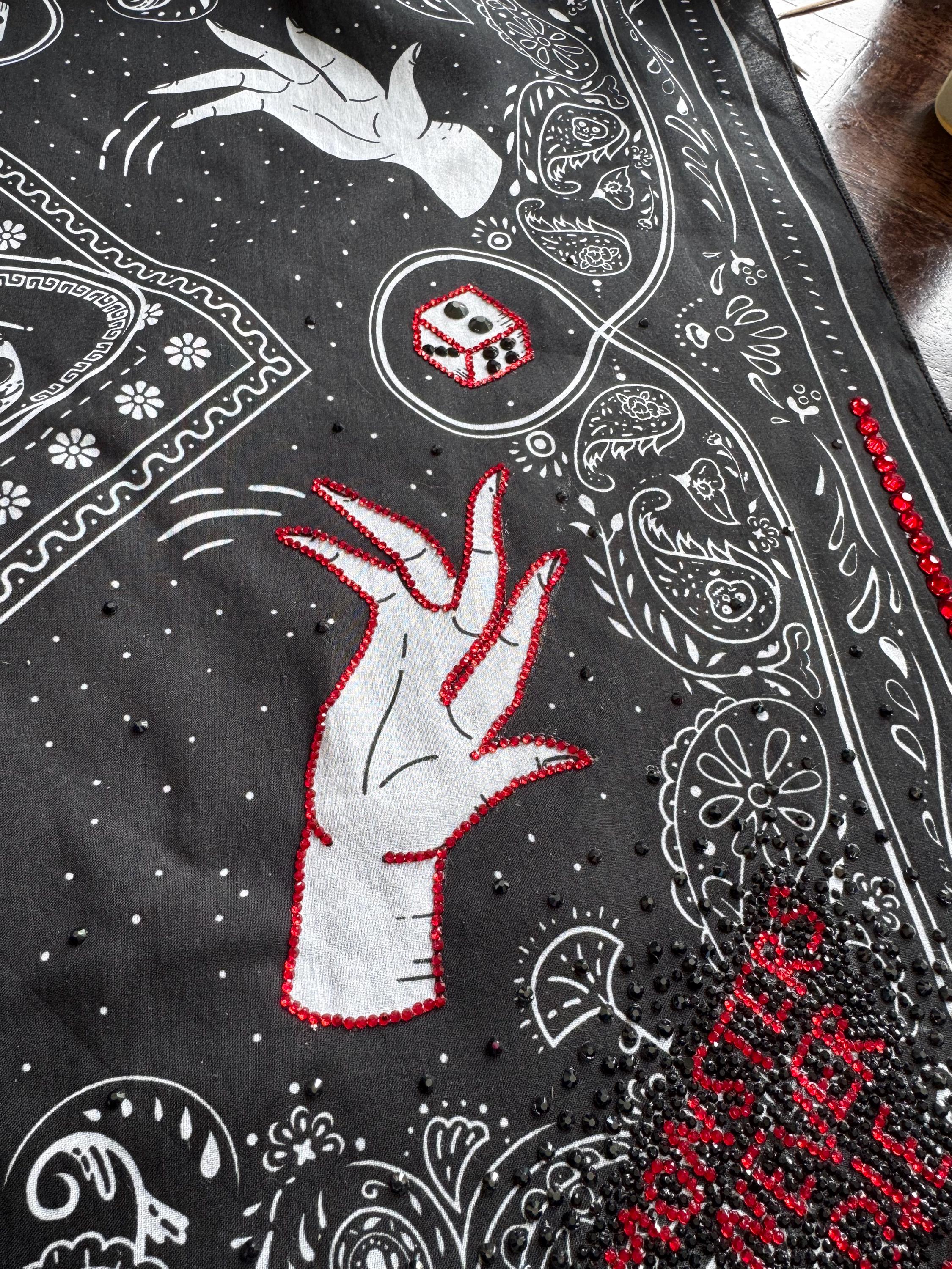 レディー・ガガのメイヘムボール風ラインストーンバンダナ - Etsy 日本