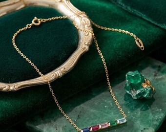 Baguette Birthstone Necklace – Personalized Family Birthstone Jewelry – Meaningful Gift for Mom