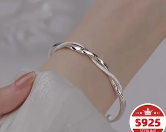 Sterling Silver Twisted Bangle, Hammered Mobius Bracelet, Two Strand Silver Bangle, Adjustable 925 Silver Jewelry Gift for Her